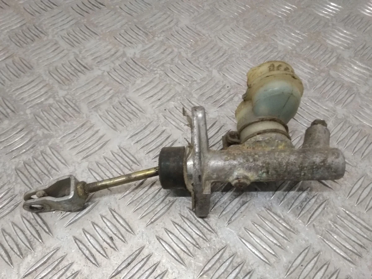 Pompe d'embrayage Hyundai Accent 1998 NMZ10258