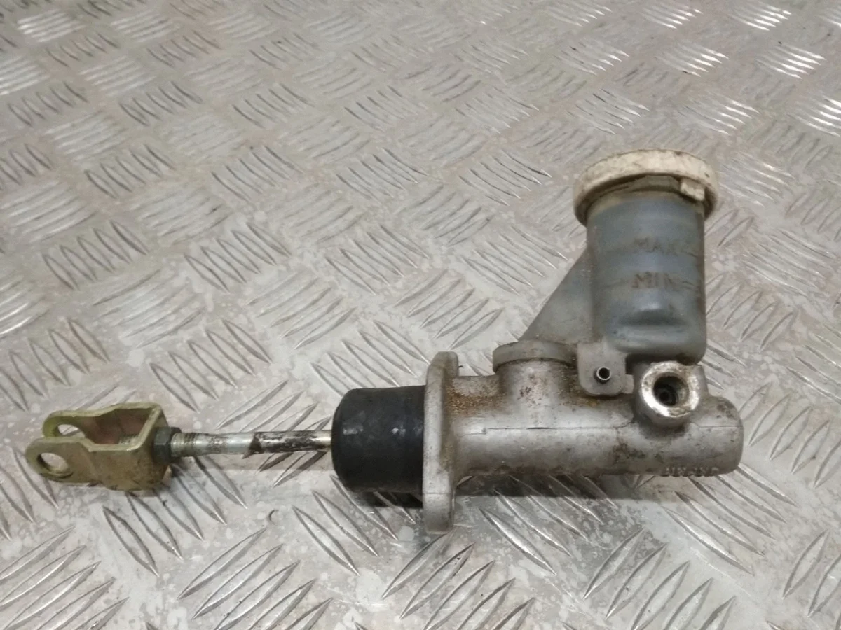 Bomba Embrague Mitsubishi Carisma 1999 NMZ10354