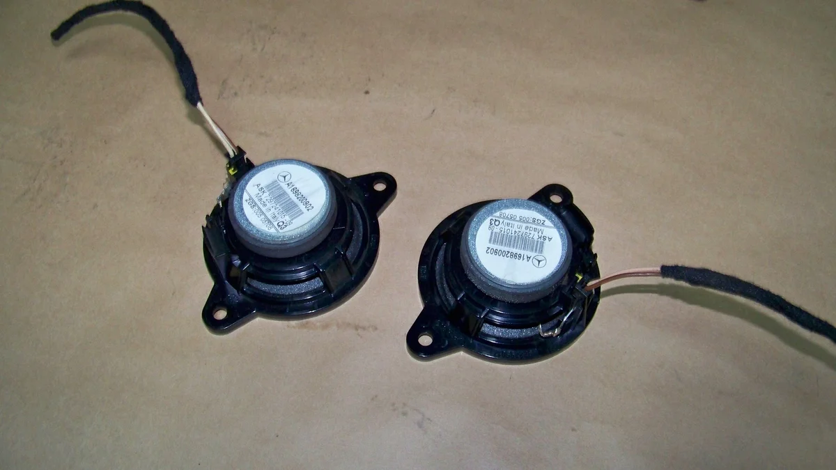 Mercedes A W169 Speaker A1698200902