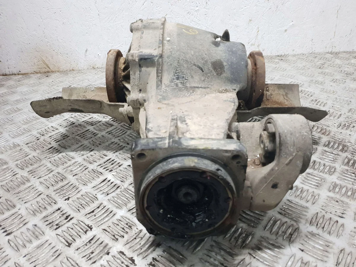 Audi A6 S6 C5 Bakre Differential 01R525053 image 3