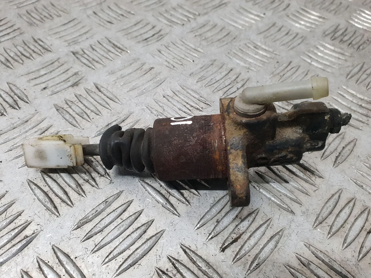 Pompe d'embrayage VW Passat B4 1996 NMZ14321