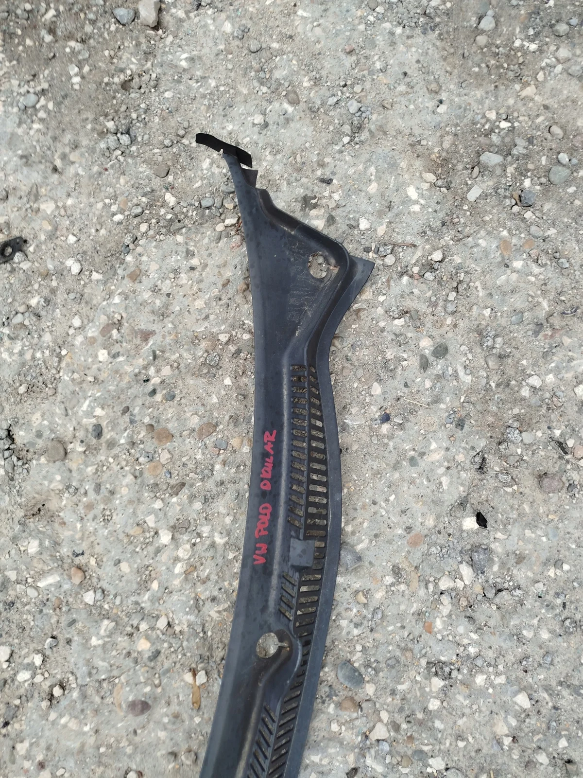 VW Polo 6Q Windshield Wiper Cowl Panel 6Q1819415B image 5
