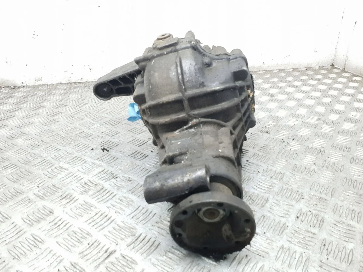 Mercedes-Benz ML W163 Etu-differentiaali image 3