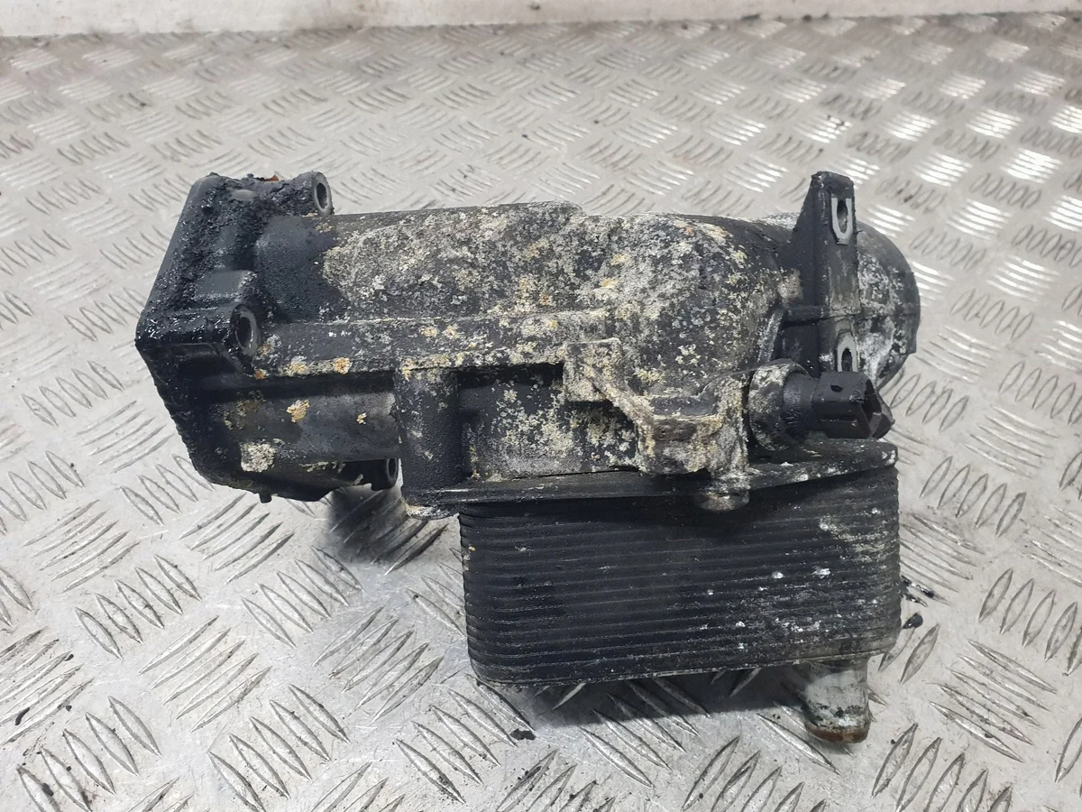 Öljynsuodattimen pohja BMW 320 d M47 image 3