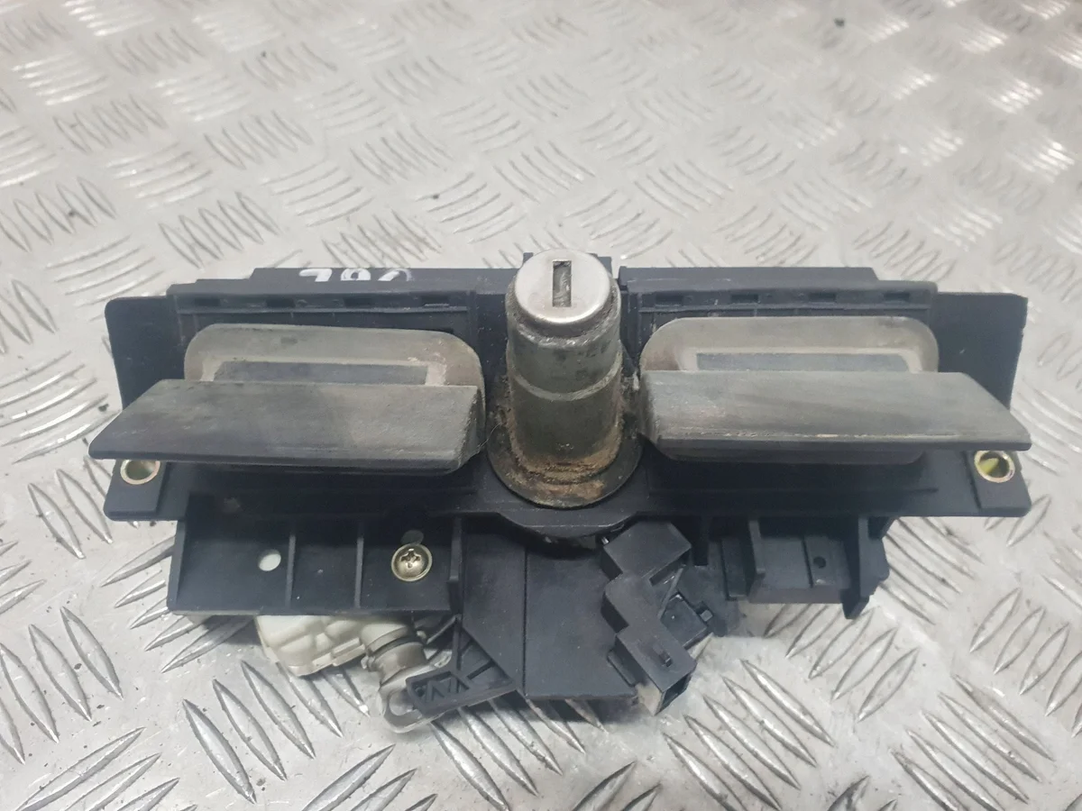 Klappe Kofferraumgriff Audi A6 C5 LIFT 4B0827565H