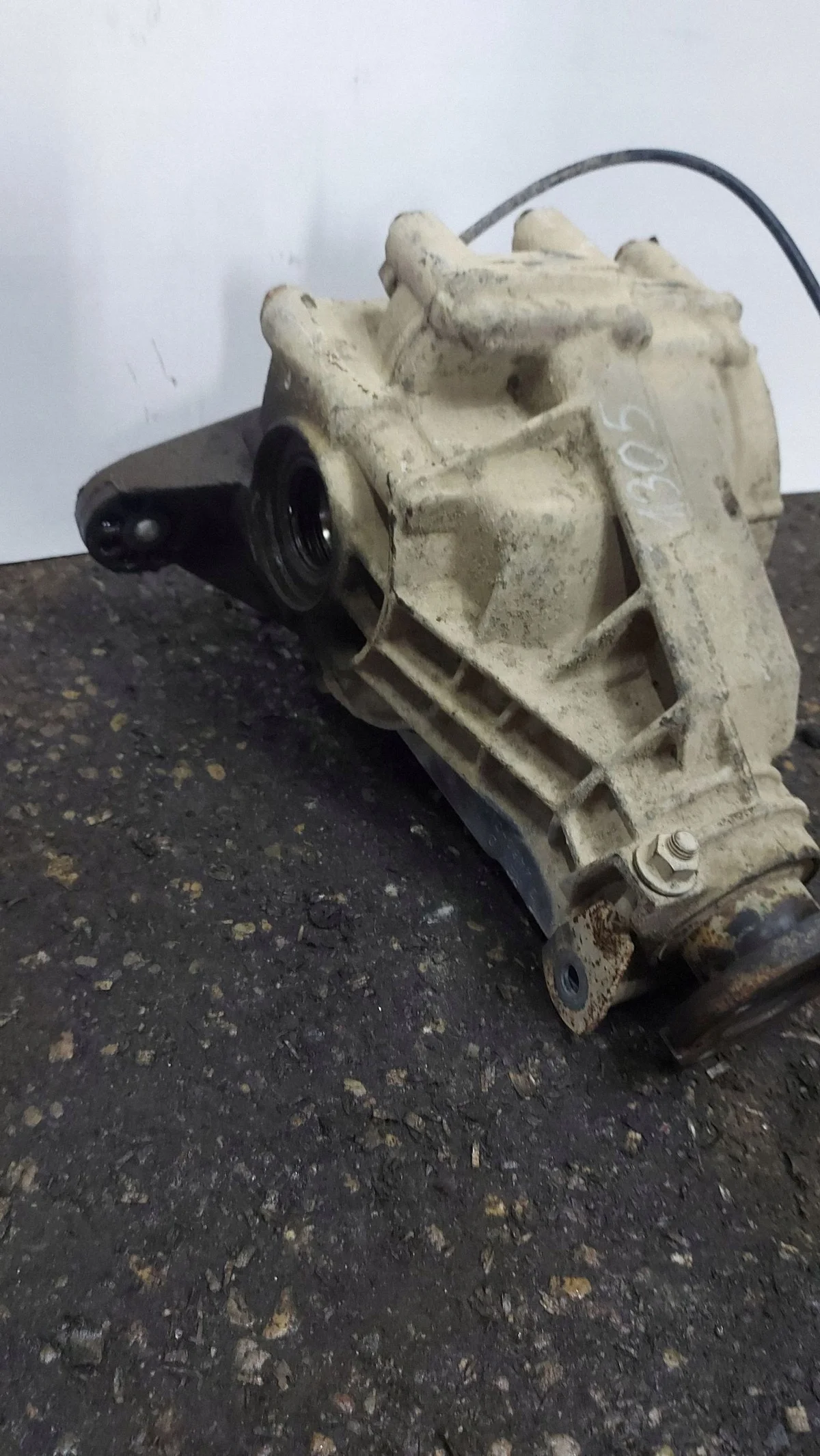 Mercedes-Benz ML W163 Differenzial hinten 4460310013 image 3