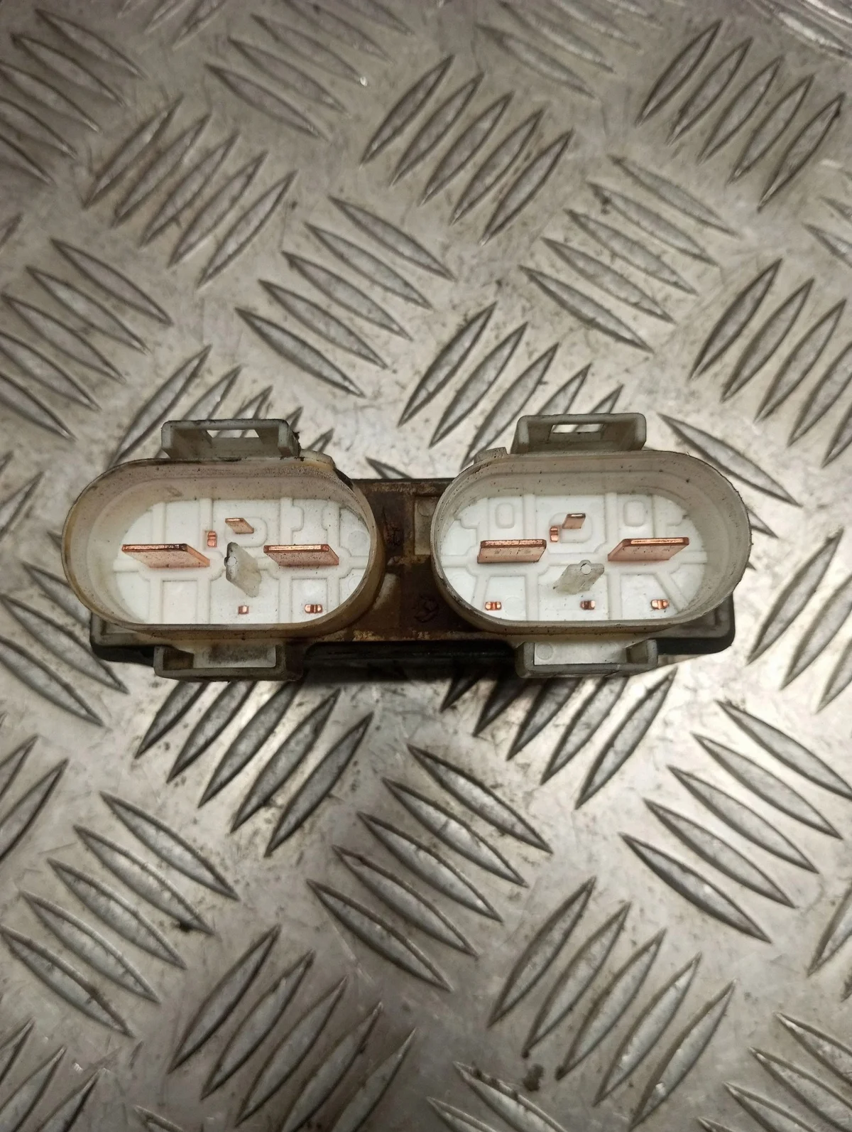 Volkswagen Transporter T4 Ventilator Relais image 4