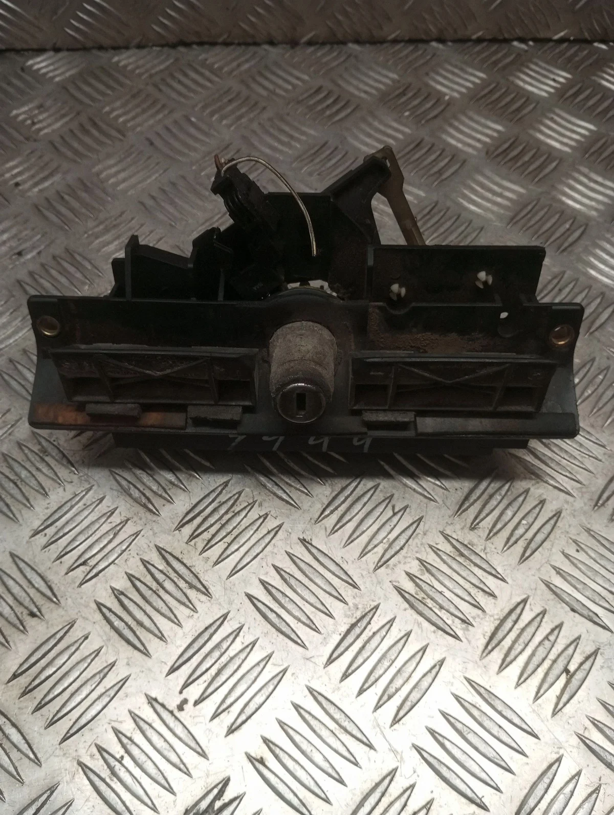 Handtag baklucka Audi A4 Avant 8D9827777