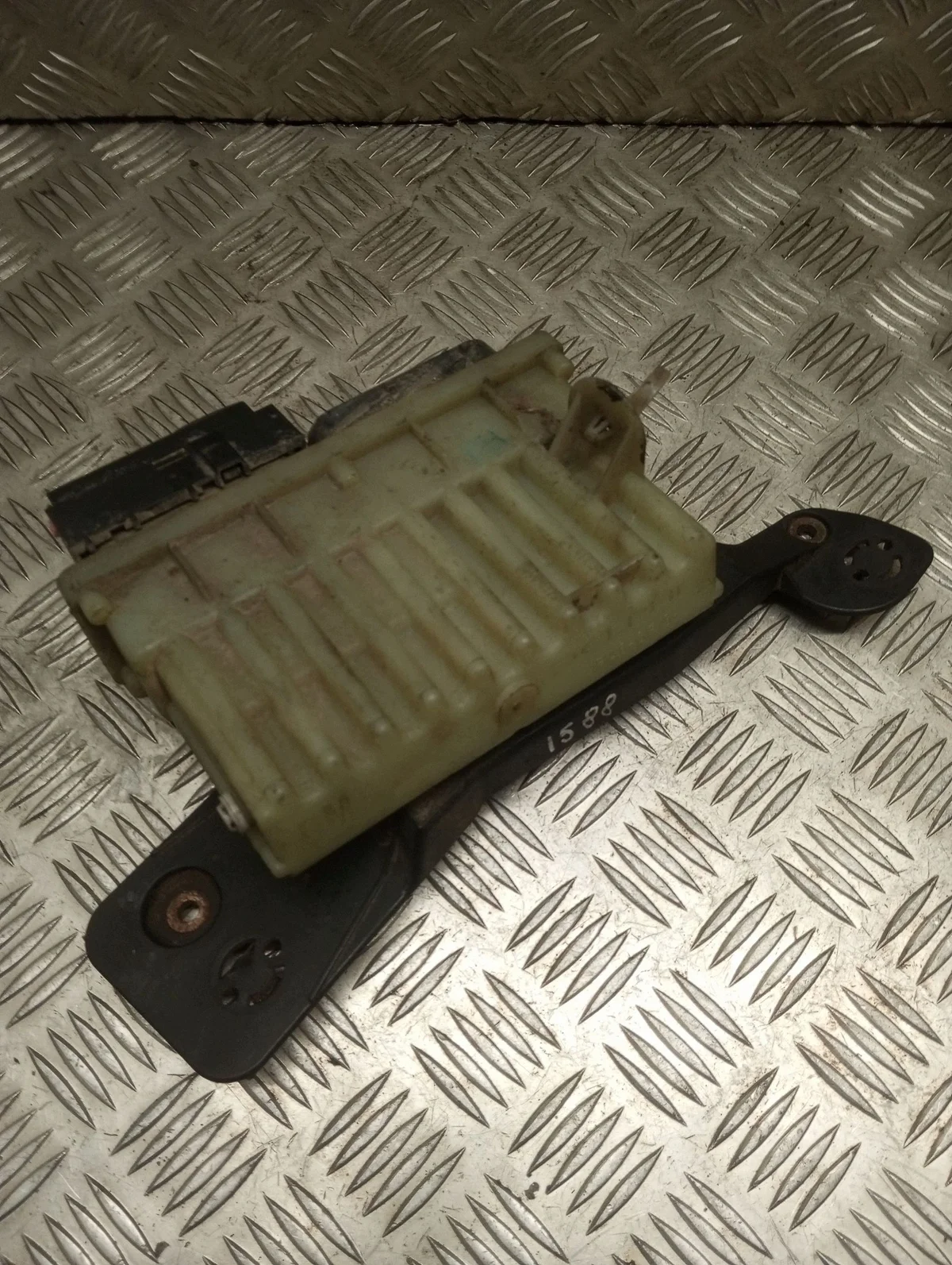 Relais ventilateur Opel Zafira A 2003 15408375