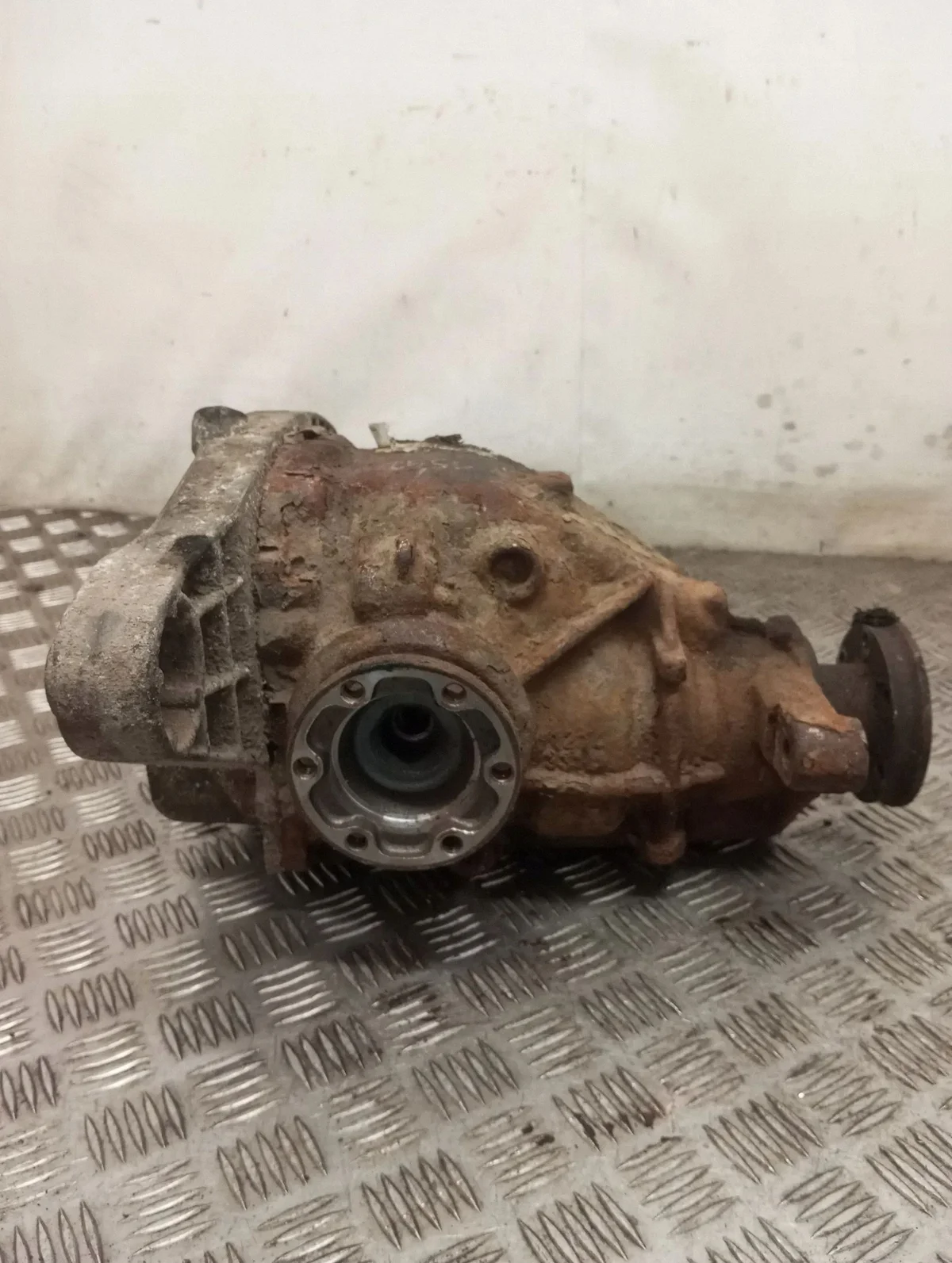 BMW 7 E38 Differentieel Achter 1997 NMZ31313 image 3