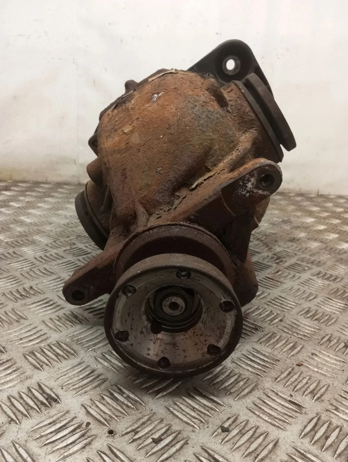 2004 BMW 5 E60 E61 Rear Differential 7542514 image 4
