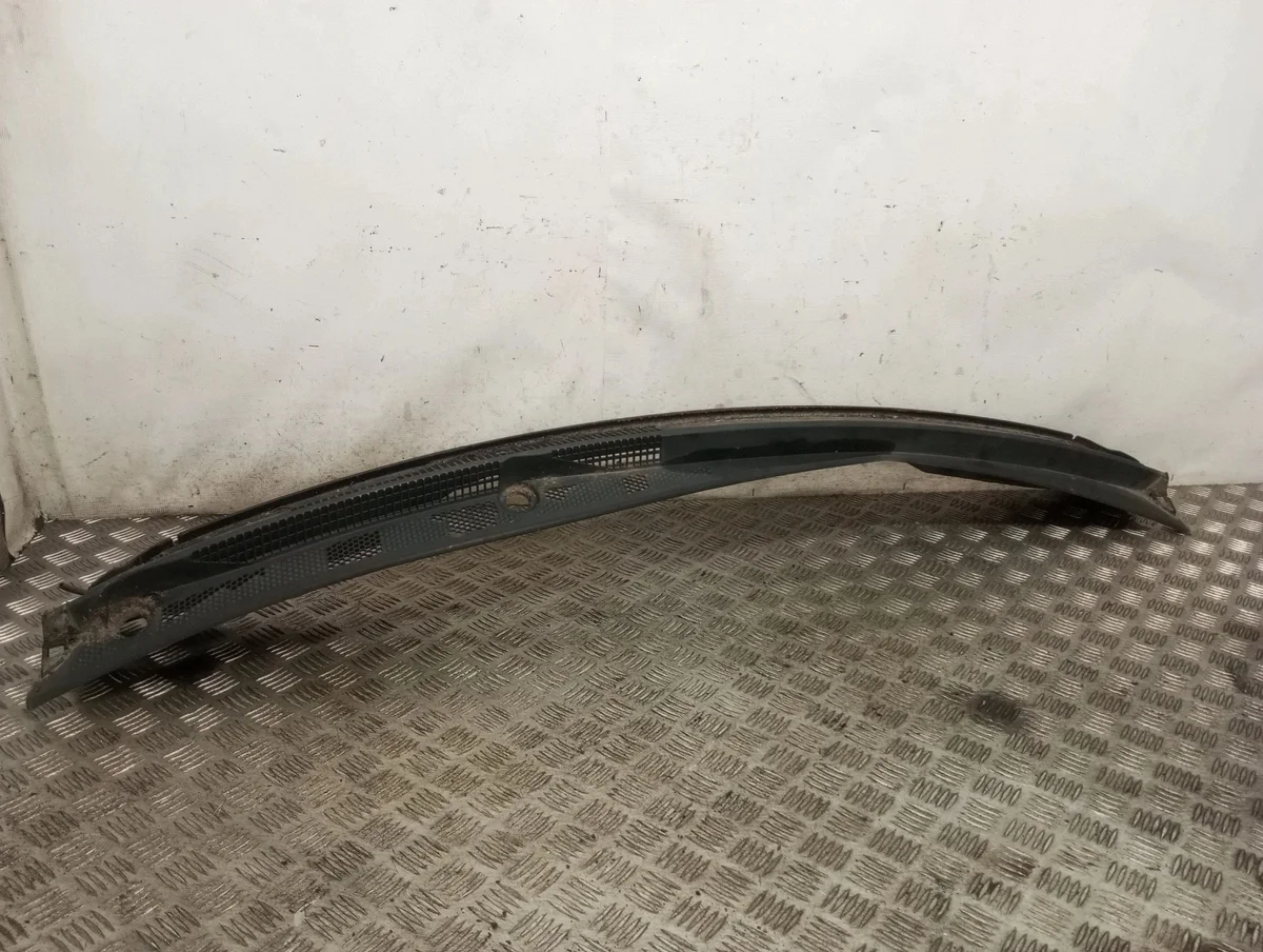 Honda FR-V 2005 Tuulilasin Alaosa NMZ37755