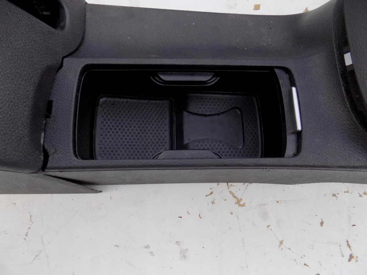 Mittelkonsole VW Golf VI (2008-2012) gebraucht image 5