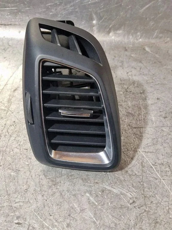 Nawiewy deski CITROËN DS5 9670715277