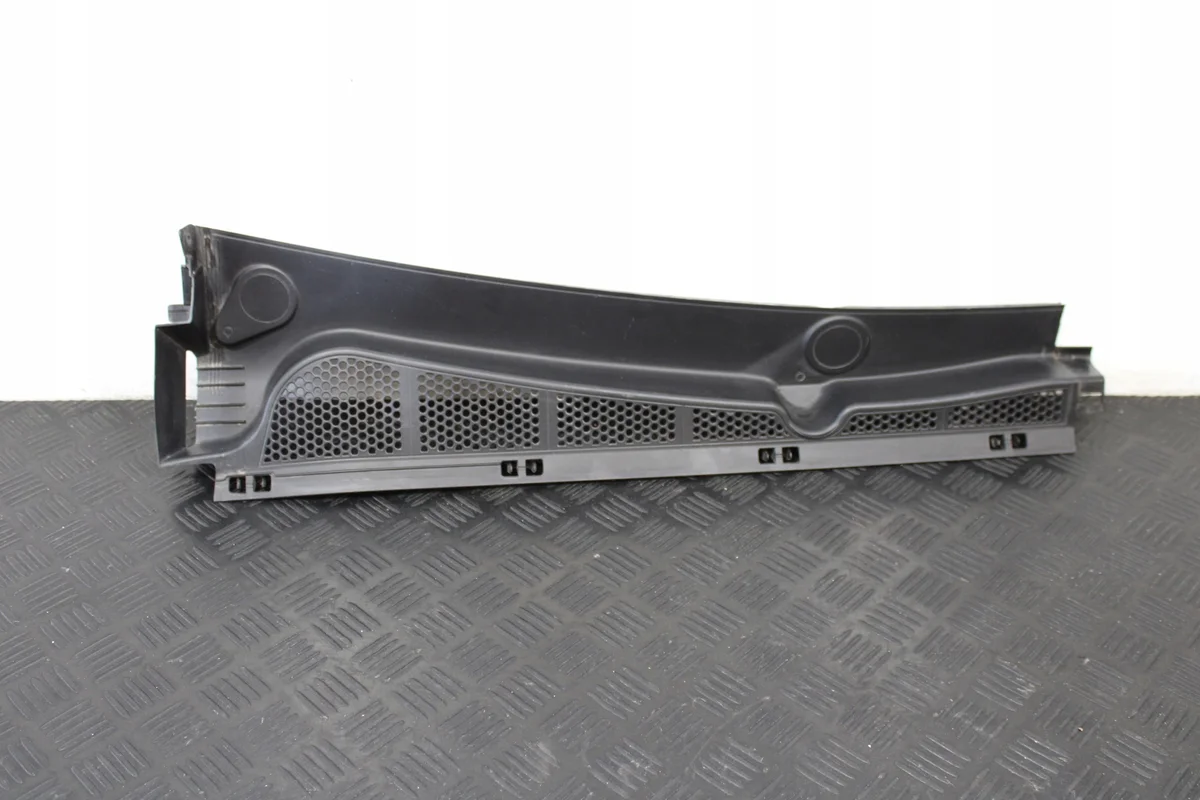 Citroen Berlingo IV Right Windshield Wiper Panel