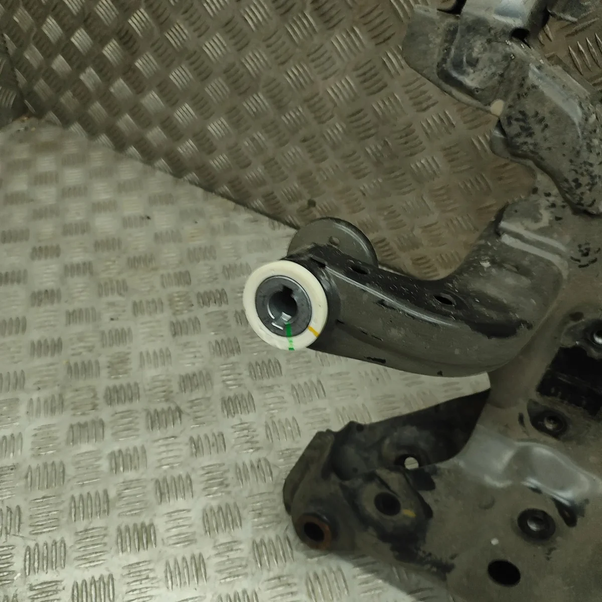 Sanki przednie KIA NIRO 62401AO000 Usado image 6