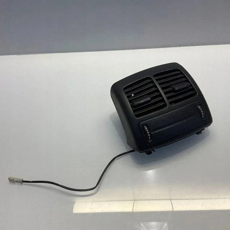 Grelha de ventilação traseira Mercedes-Benz E W211
