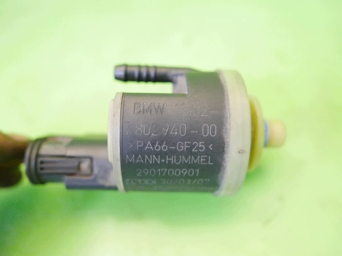 BMW E91 325d 3.0 D M57 Kraftstoffvorwärmer image 3