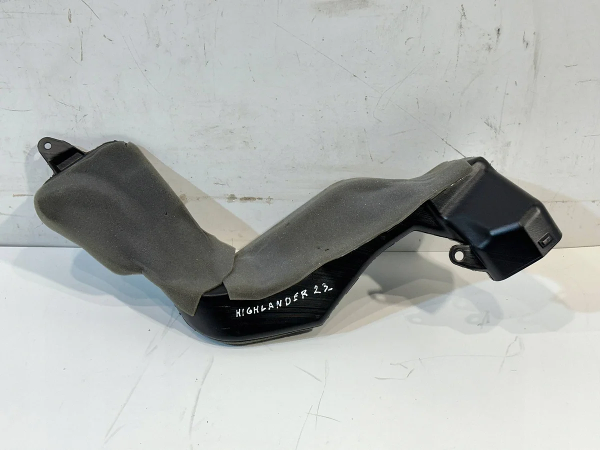 Canal de Ventilação Toyota Highlander XU70 Usado