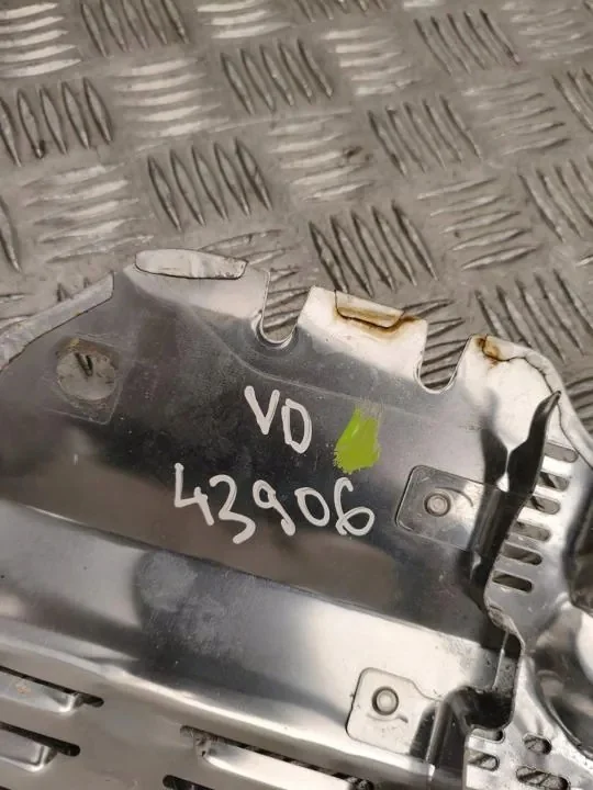 Opel 9848636980 - Protezione Termica Usata image 4