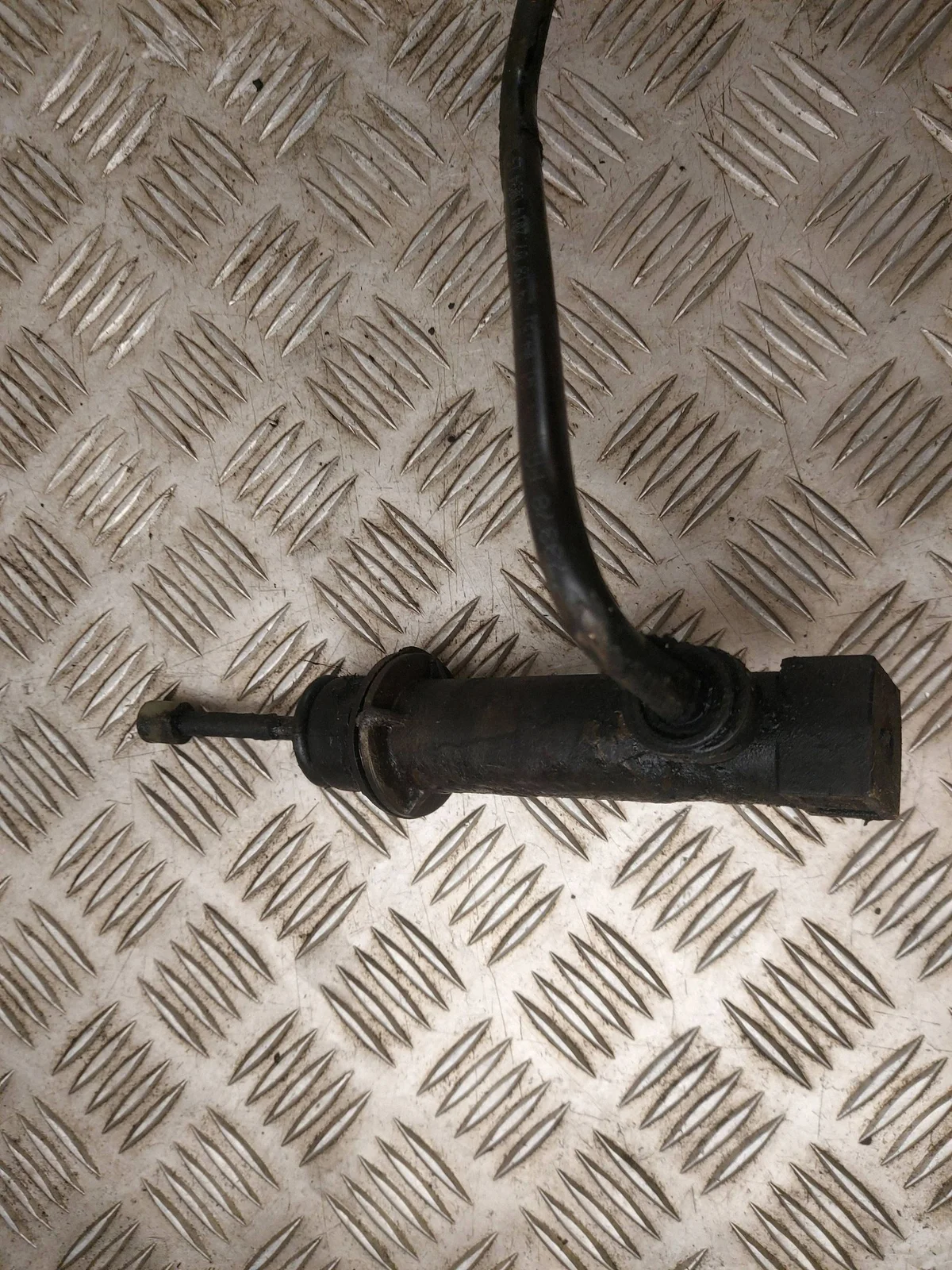 Iveco 5801786126 Pompe d'embrayage image 3