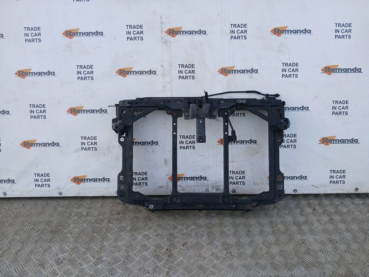 2015 Mazda CX-5 Träger Frontmaske REM59300