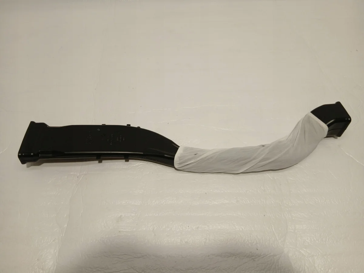 Audi A4 B9 LIFT, conduit d'air, 8W0857039B
