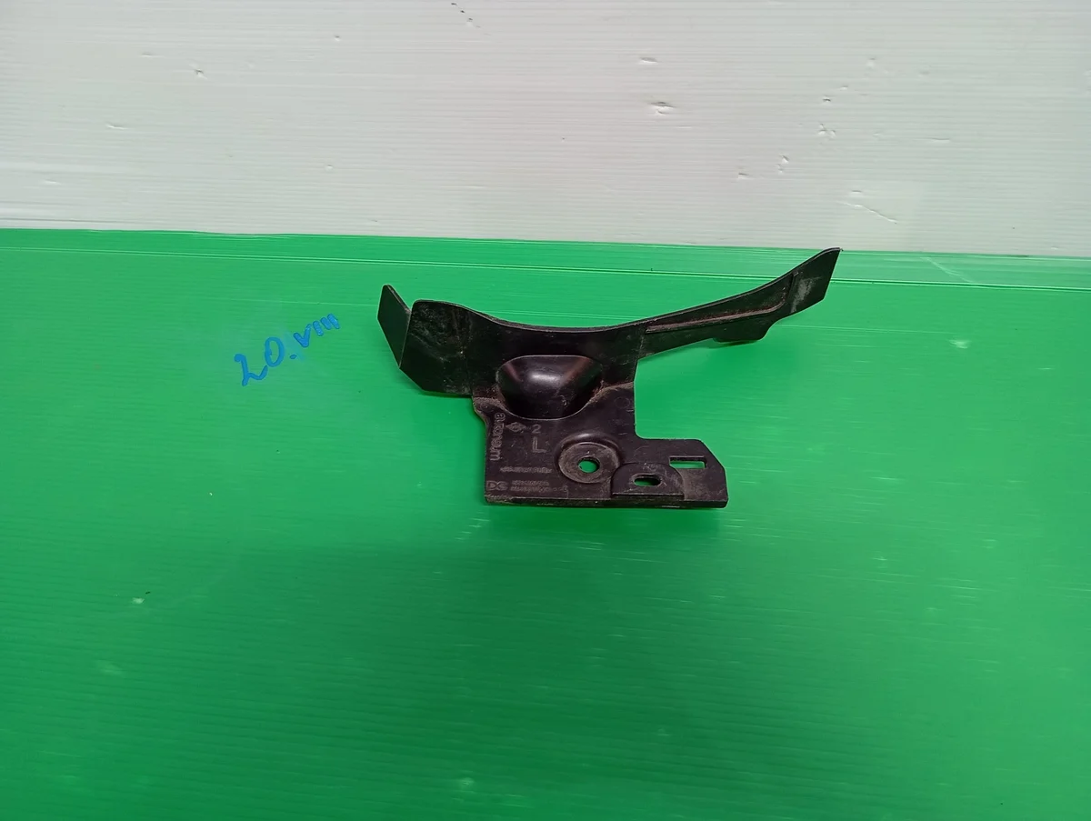 Suporte Para-brisa Esquerdo Renault Twingo III Smart 453