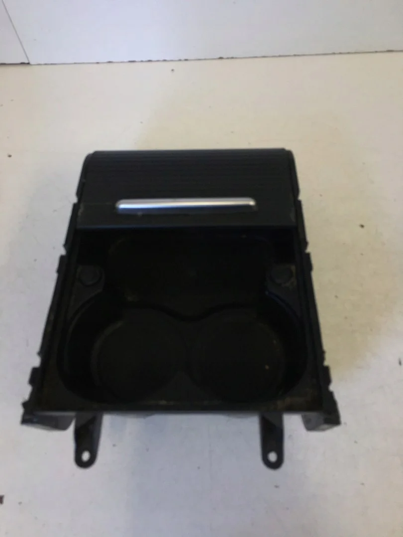 Mugg Hållare Passat B6 3C0858329H