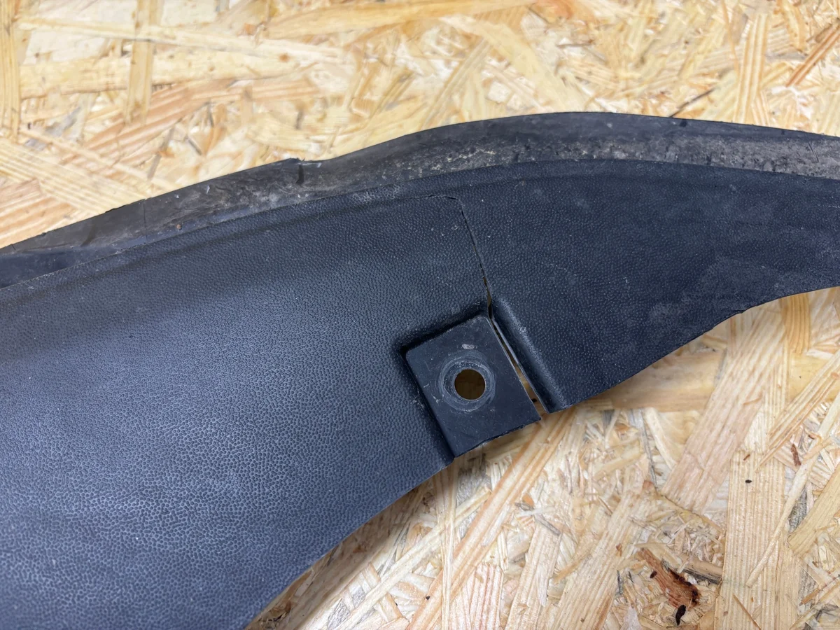 VW Tiguan III Plaat Onder Bumper 571805915 image 3
