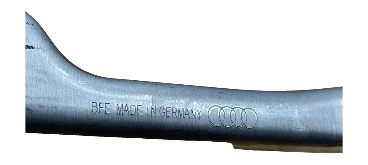 Audi A6 C8 A7 II 4K0807348B Halterung Kühler rechts image 3