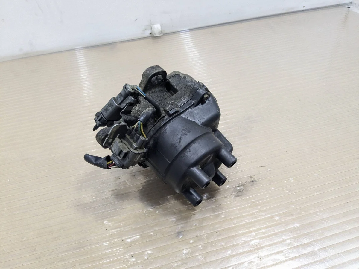 Distributeur d'allumage Honda Accord 30100P45G01