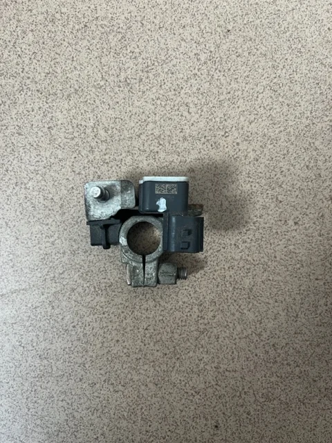 Klemme für Renault Batterie Sensor OE 250825784R