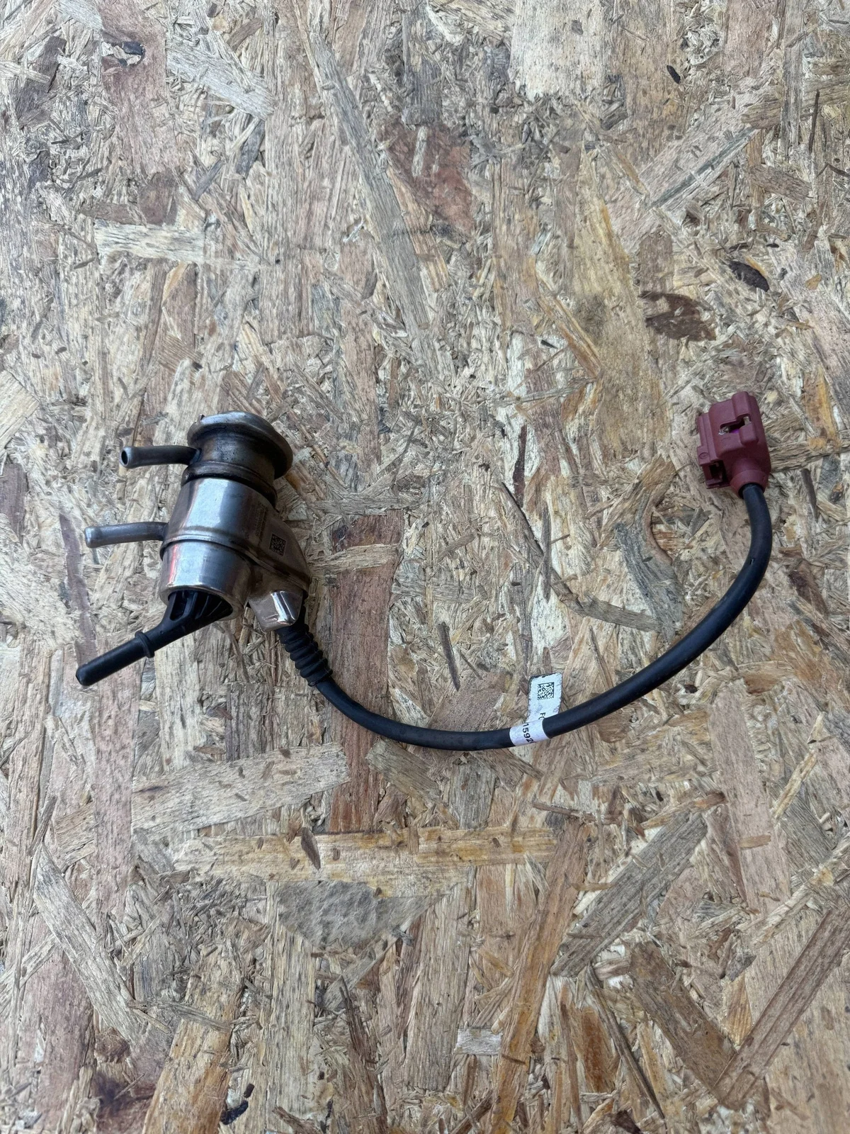 Iniettore AdBlue 04L131113R VW Caddy III 2.0 TDI