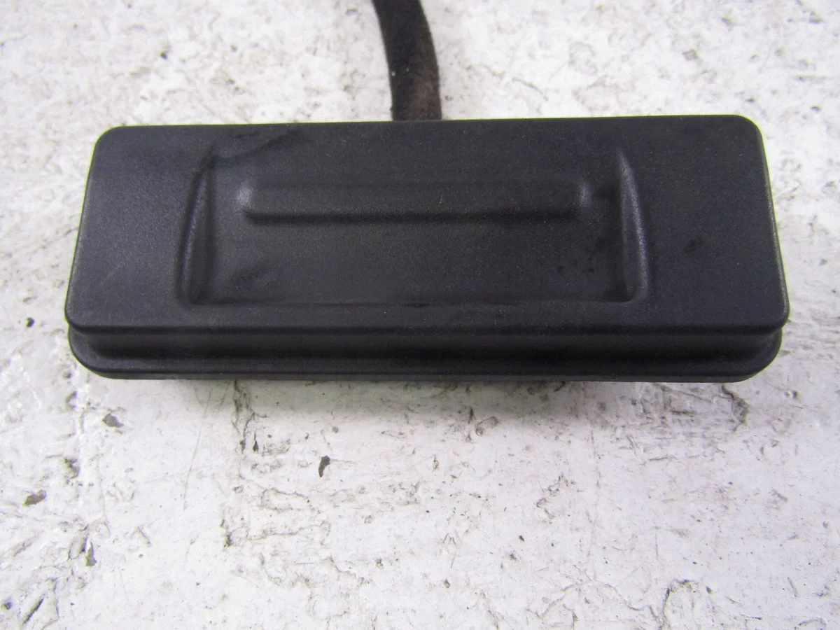 Kia Stonic Trunk Lid Microswitch Used 30410610252 image 3