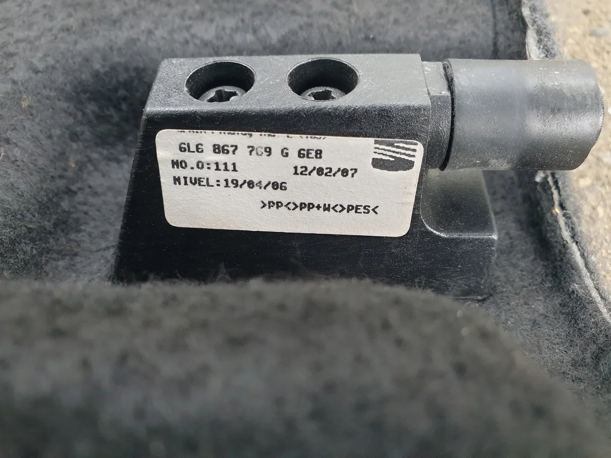 Étagère de coffre Seat Ibiza III 6L6867769G image 7