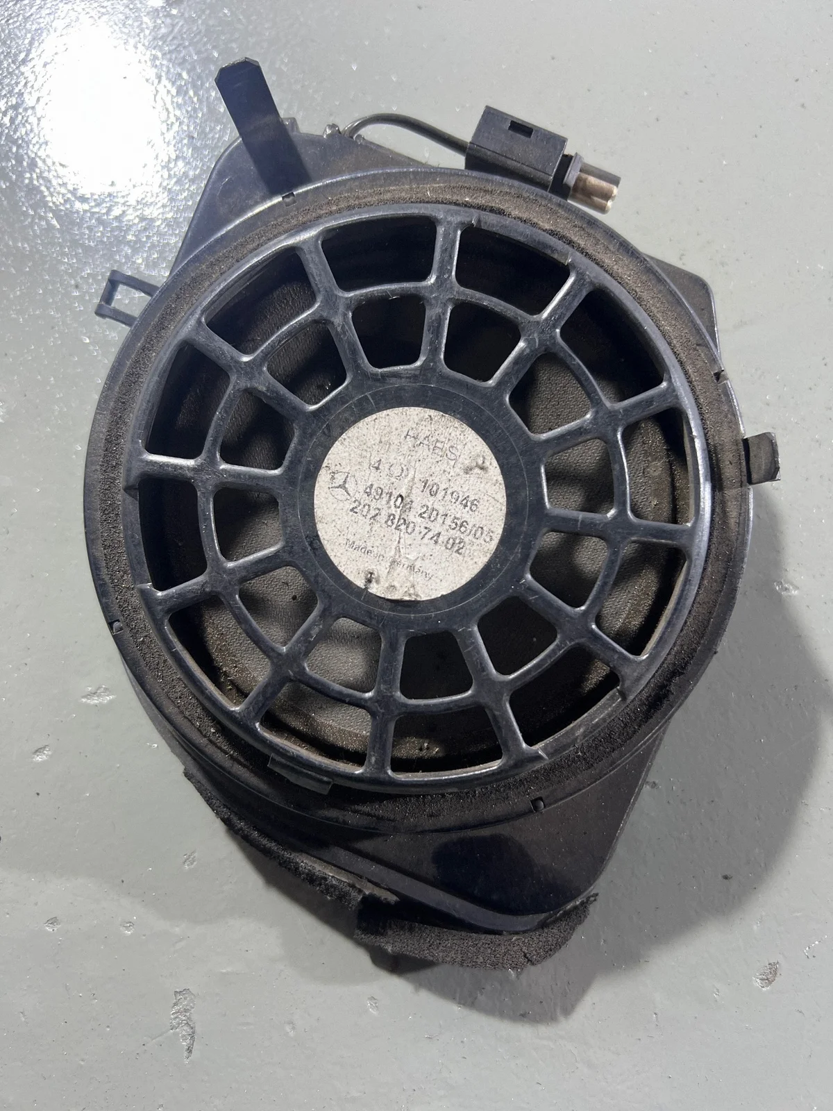 Haut-parleur Arrière Mercedes W202 2028207402