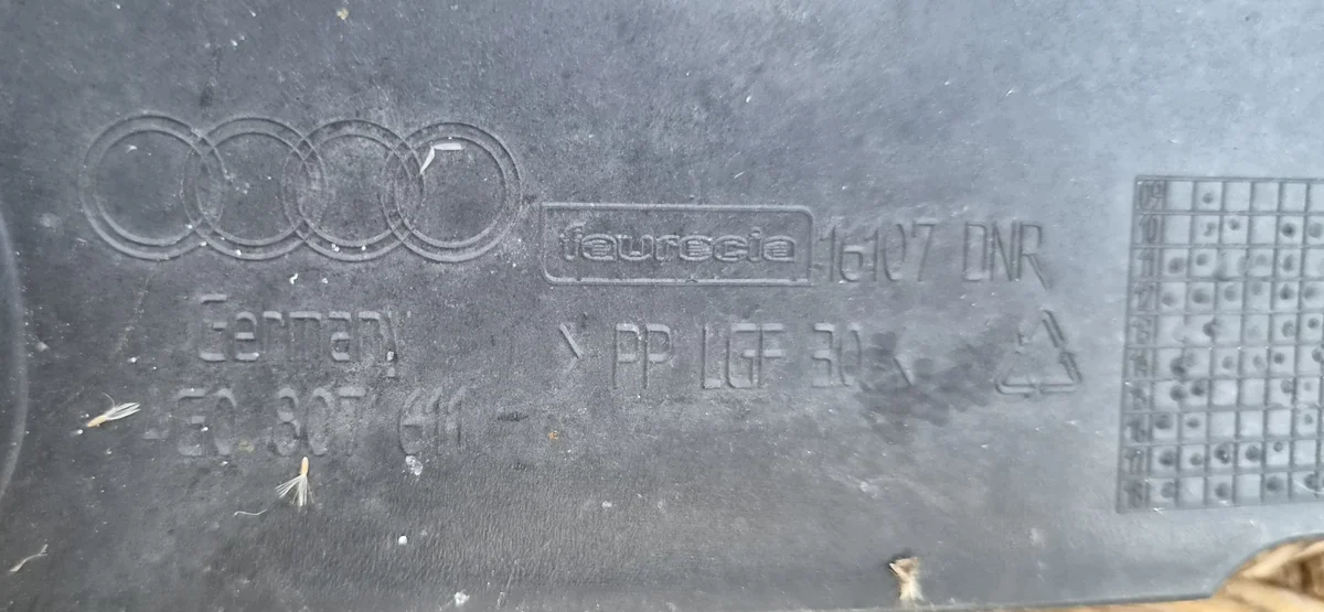 Placa de Proteção Para-choques Skoda Octavia IV image 9