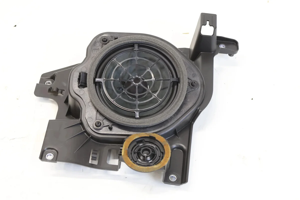 Audi TT 8S linker achterluidspreker 8S0035411B