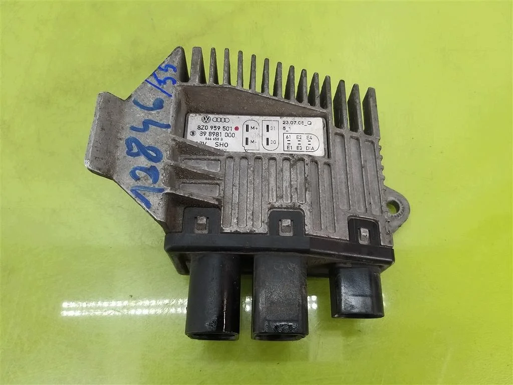 Controlador Ventilador Audi A2 8Z0959501 Usado