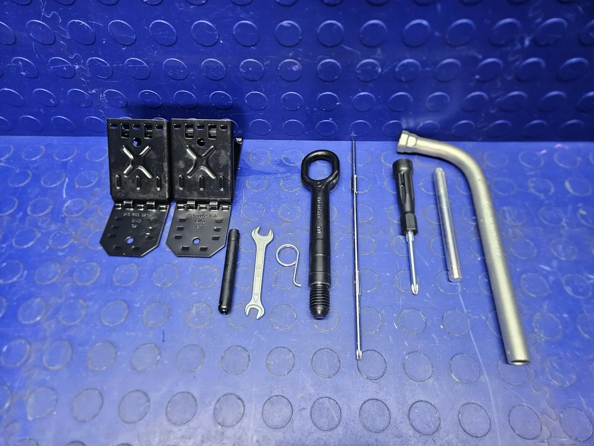Kit Llaves Audi Q7 4M Original 7L0860321A Usado image 6