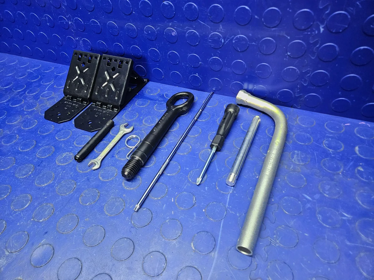 Kit Llaves Audi Q7 4M Original 7L0860321A Usado image 7