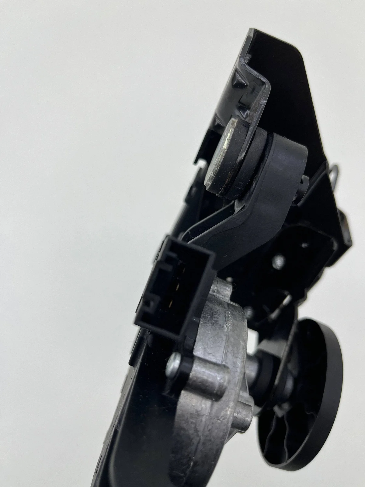 BMW E91 Heckwischer Motor Gebraucht 8218849 image 3