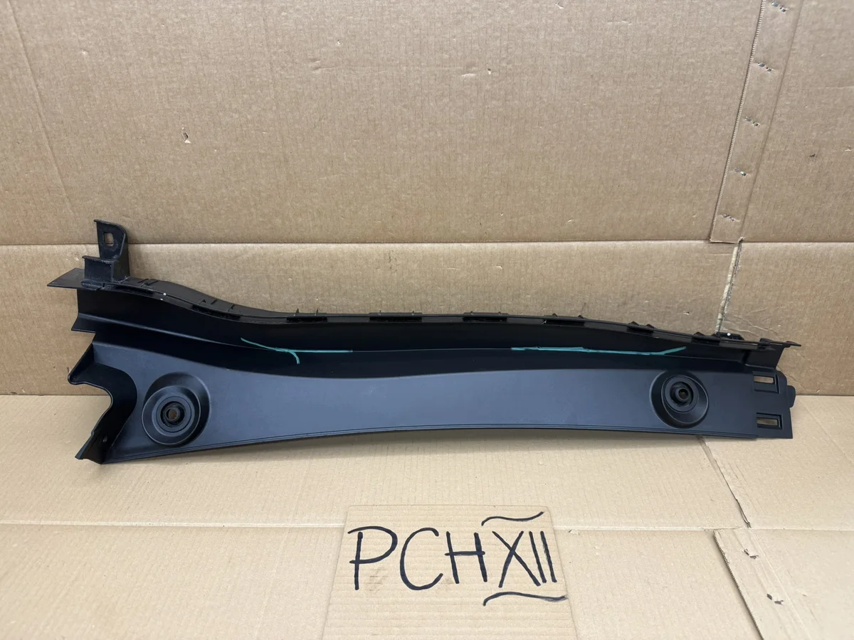 Renault Master IV Front Left Windshield Panel