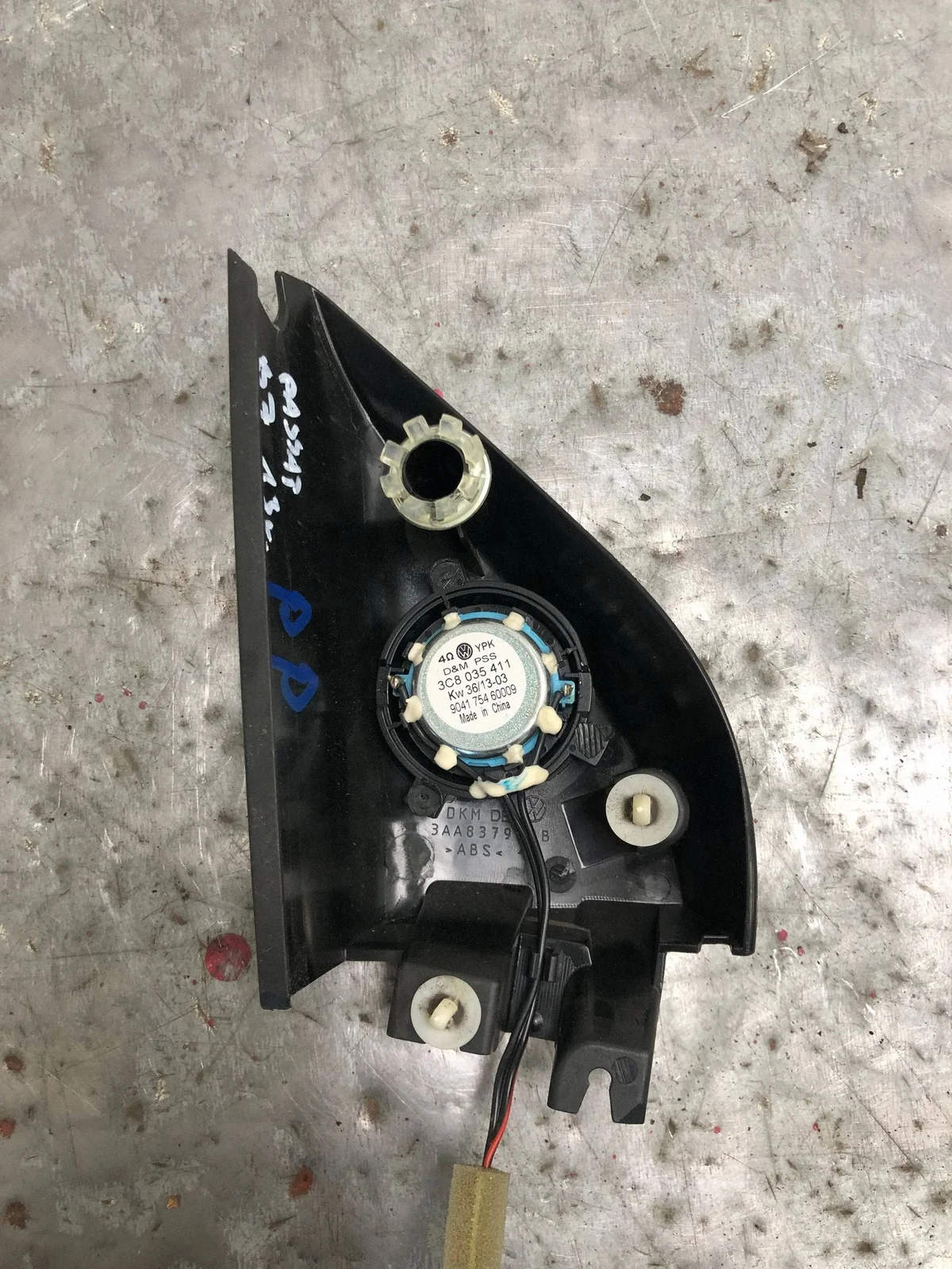 Triangle Haut-parleur Droit VW Passat B7 image 3