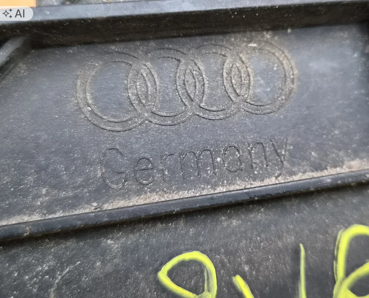 Audi A5 B9 8W6807611 Onderplaat Bumper image 6