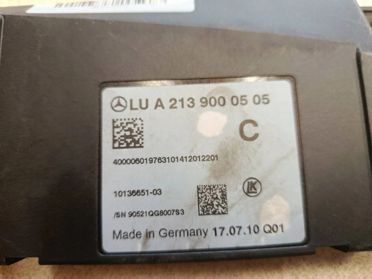 Mercedes-Benz E W238 2017 A2139000505 image 3
