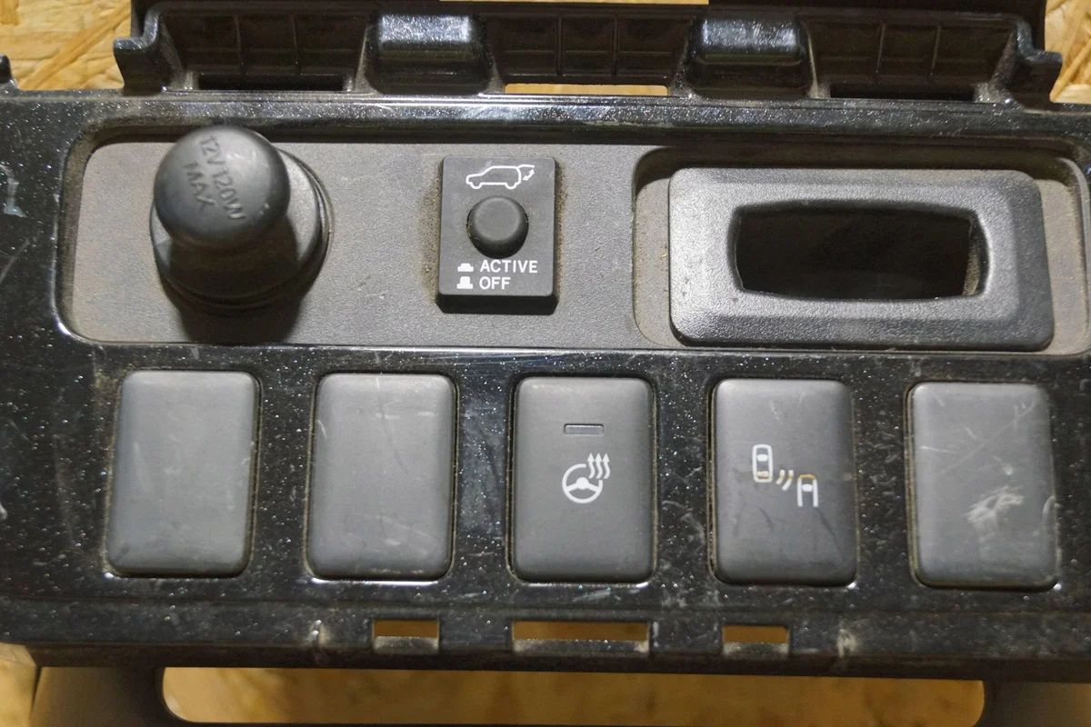 Element konsoli Mitsubishi Outlander 8010A317ZZ image 5