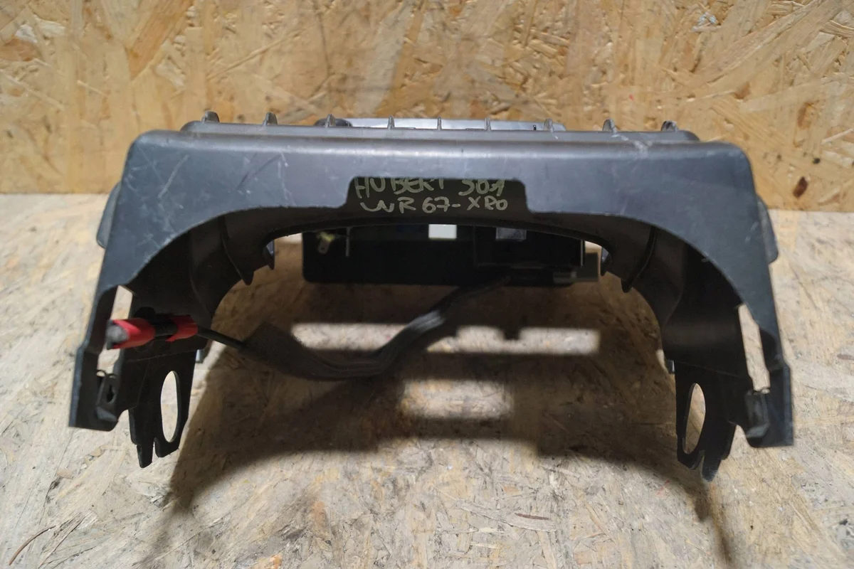 Element konsoli Mitsubishi Outlander 8010A317ZZ image 7