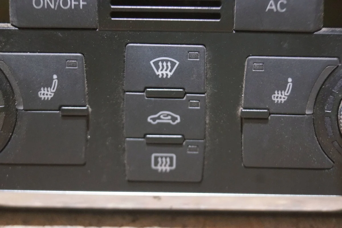 Painel Climatronik Audi A6 C6 4F2820043AA Usado image 4